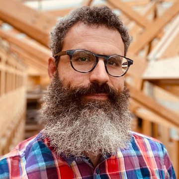 Headshot of Gregory Paradis