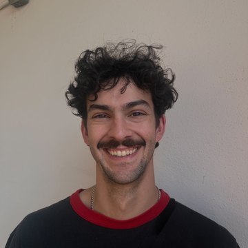 Headshot of Tyler Goncalves
